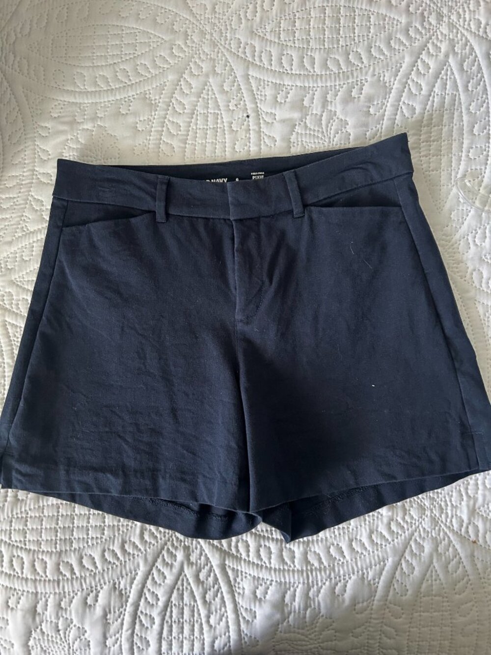 Old Navy High‑Rise Pixie Shorts • Size 6 • Navy
